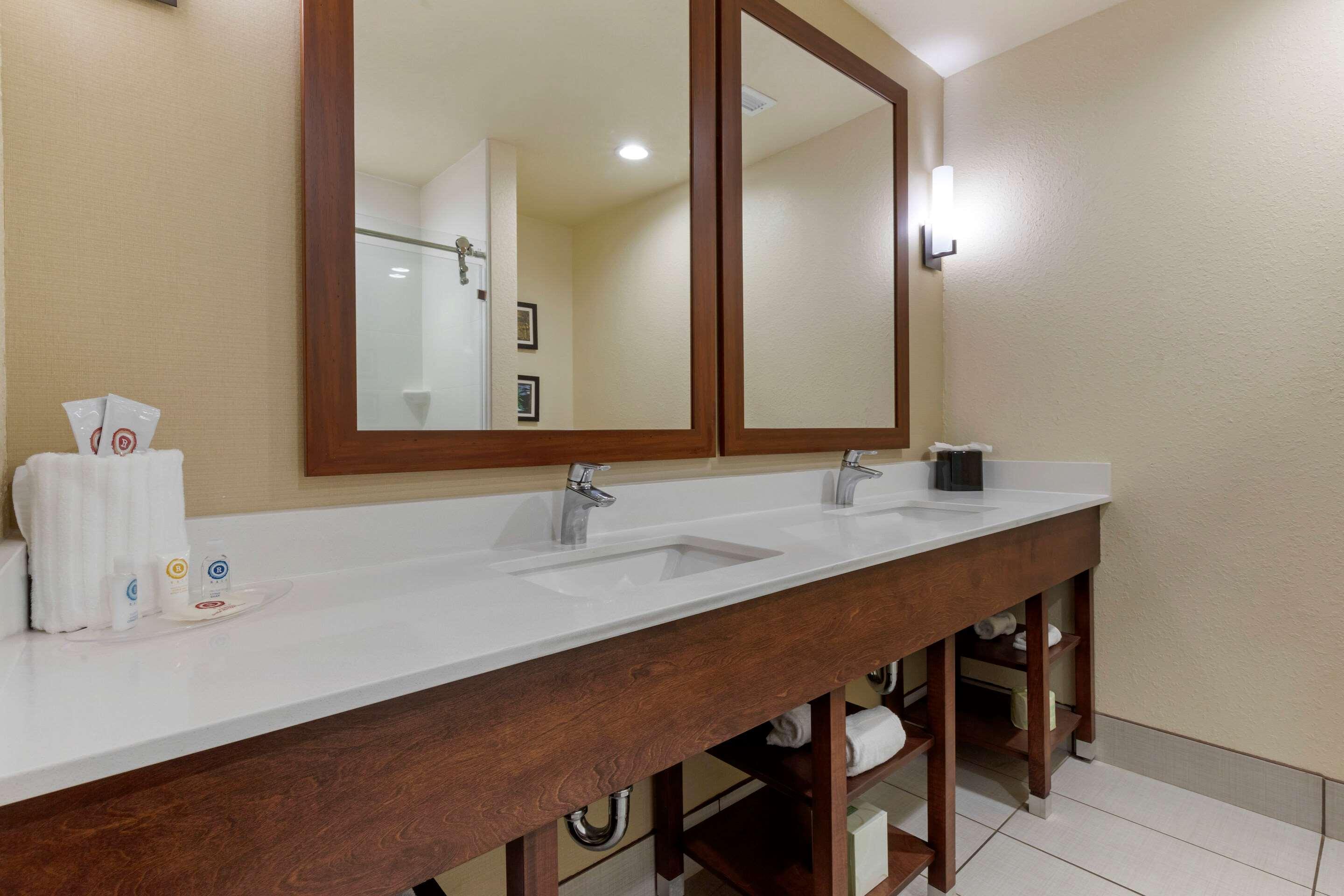 Comfort Suites Greenville South Piedmont Kültér fotó
