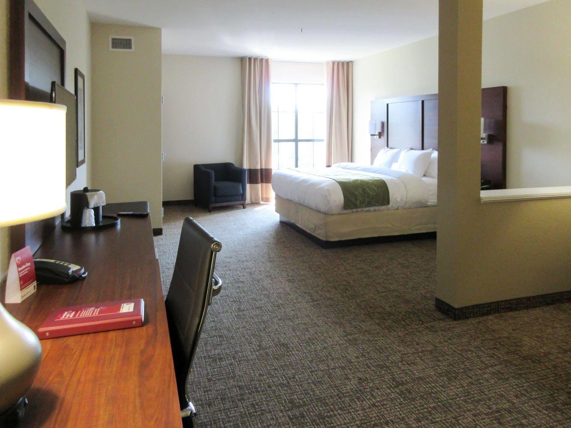 Comfort Suites Greenville South Piedmont Kültér fotó